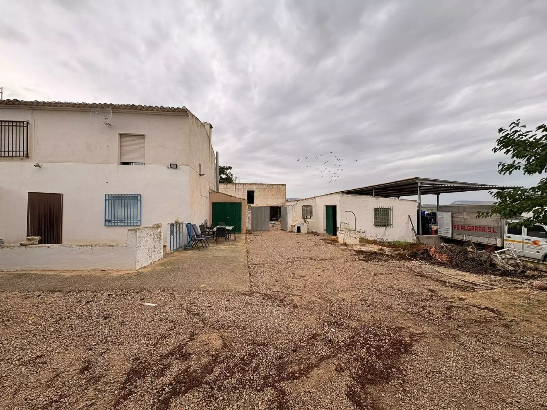 w_d67c89c7-cb39-4756-bb77-9ad598b0fe99-21f947 5-bedroom Country House In Villena, Spain (400 M²)