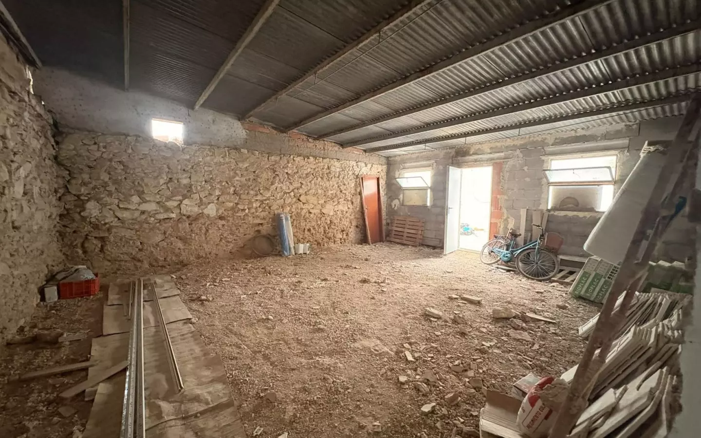 5-bedroom Country House In Villena, Spain (400 M²)
