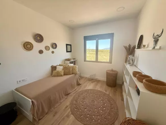 3-bedroom Detached Villa In Pinoso, Spain (153 M²)