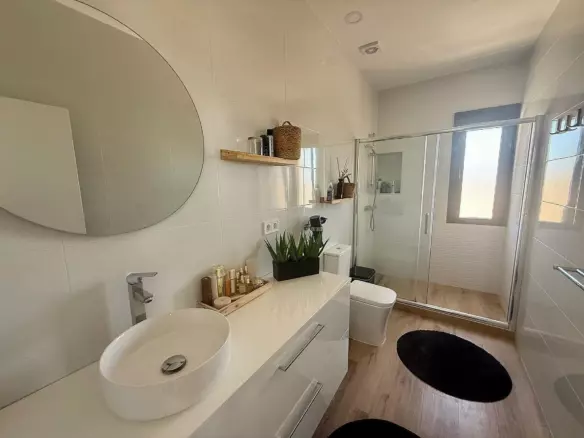 3-bedroom Detached Villa In Pinoso, Spain (153 M²)
