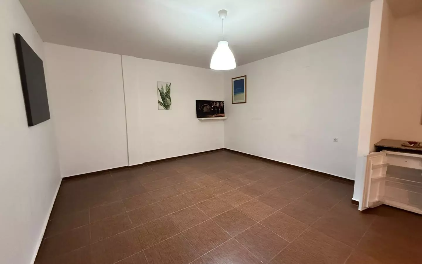 3-bedroom Townhouse In Pinoso, Spain (190 M²)