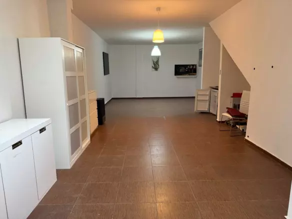 3-bedroom Townhouse In Pinoso, Spain (190 M²)
