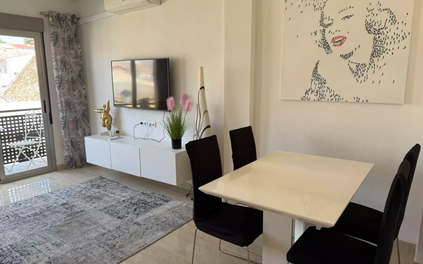 3-bedroom Townhouse In Pinoso, Spain (190 M²)