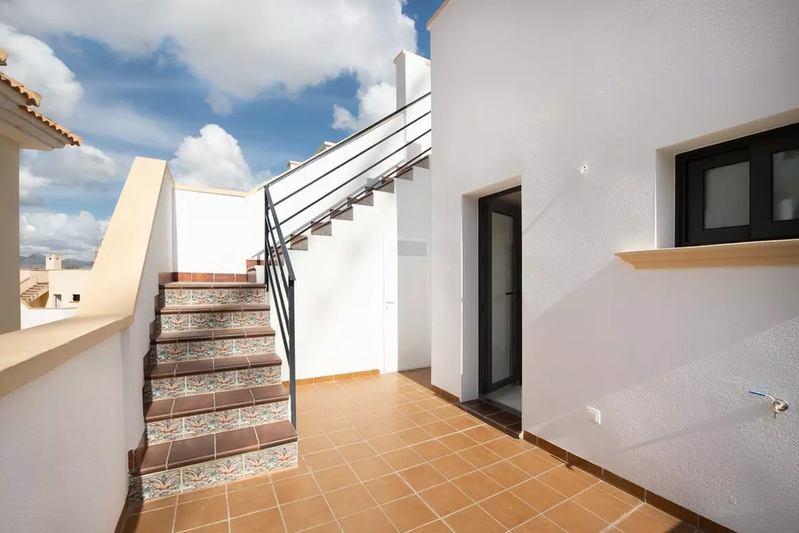 3-bedroom Villa In Cox, Spain (101 M²)