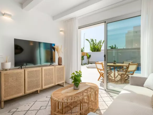 3-bedroom Apartment In Dolores, Spain (91 M²)