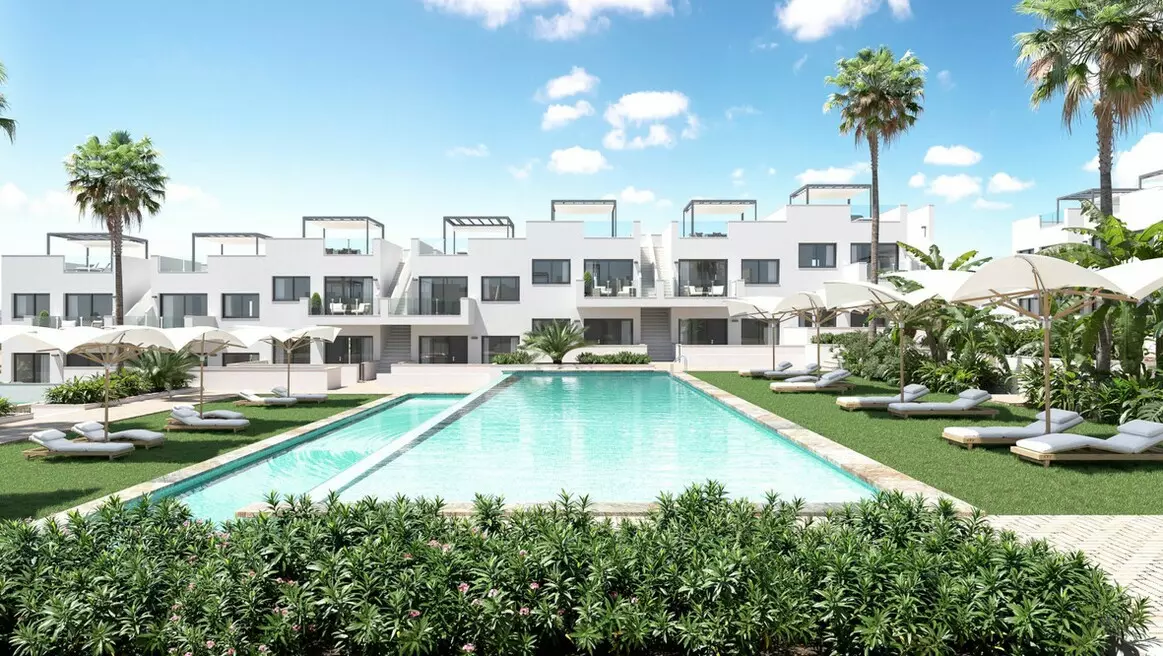 2-bedroom Apartment In Torrevieja, Spain (69 M²)