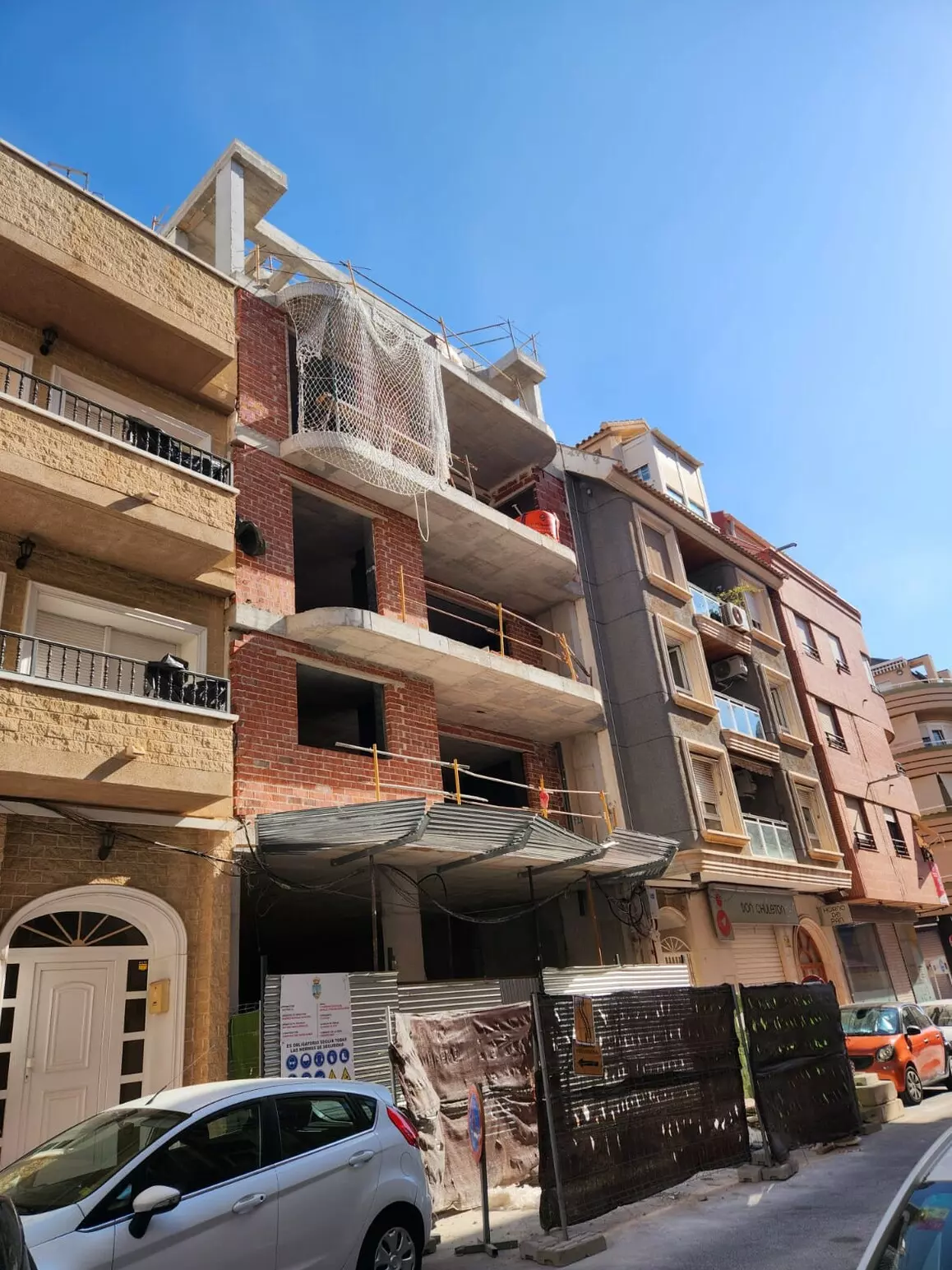 4-bedroom Apartment In Torrevieja, Spain (165 M²)