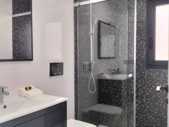 3-bedroom Villa In Pilar De La Horadada, Spain (121 M²)