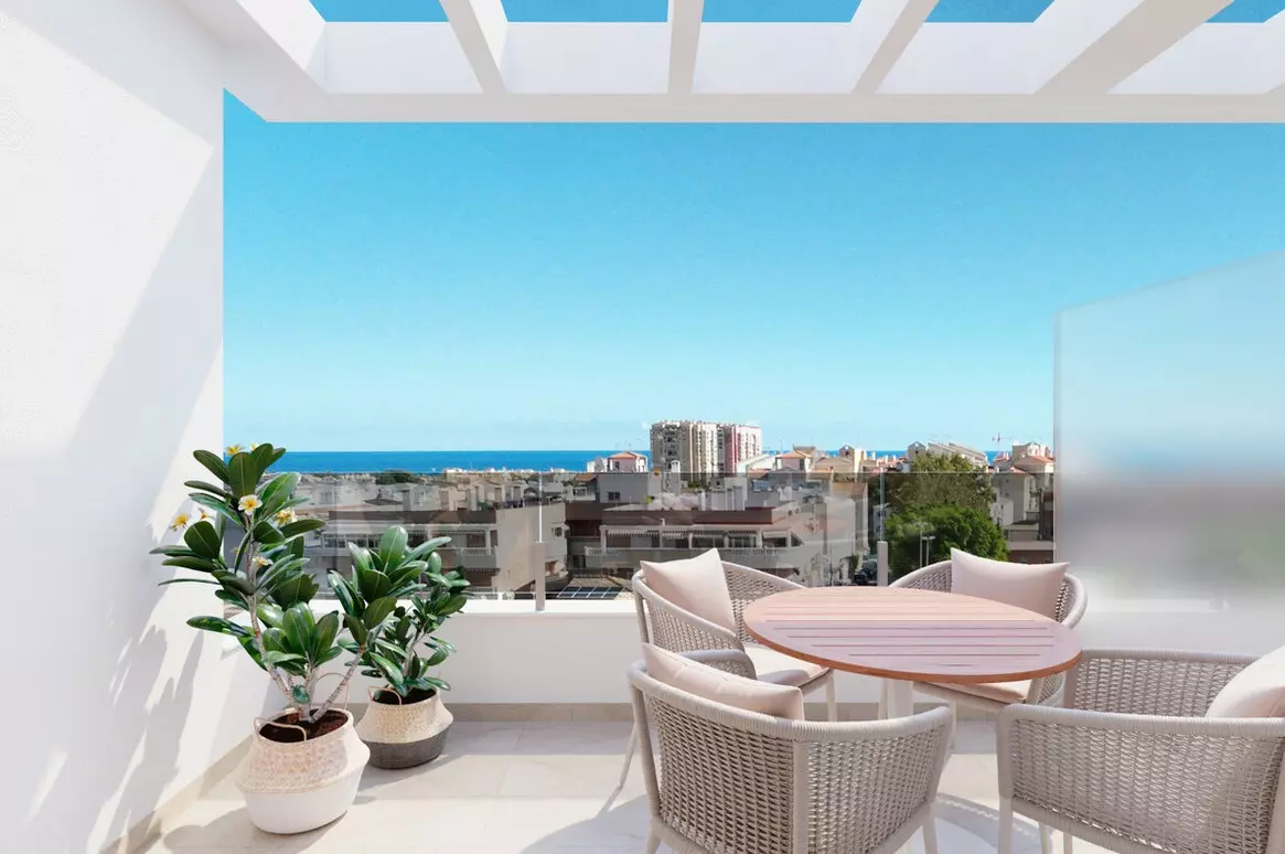 2-bedroom Apartment In Torrevieja, Spain (67 M²)