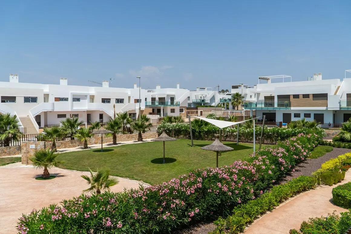 2-bedroom Apartment In Orihuela, Spain (82 M²)