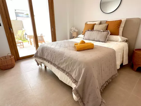 3-bedroom Villa In Pilar De La Horadada, Spain (104 M²)