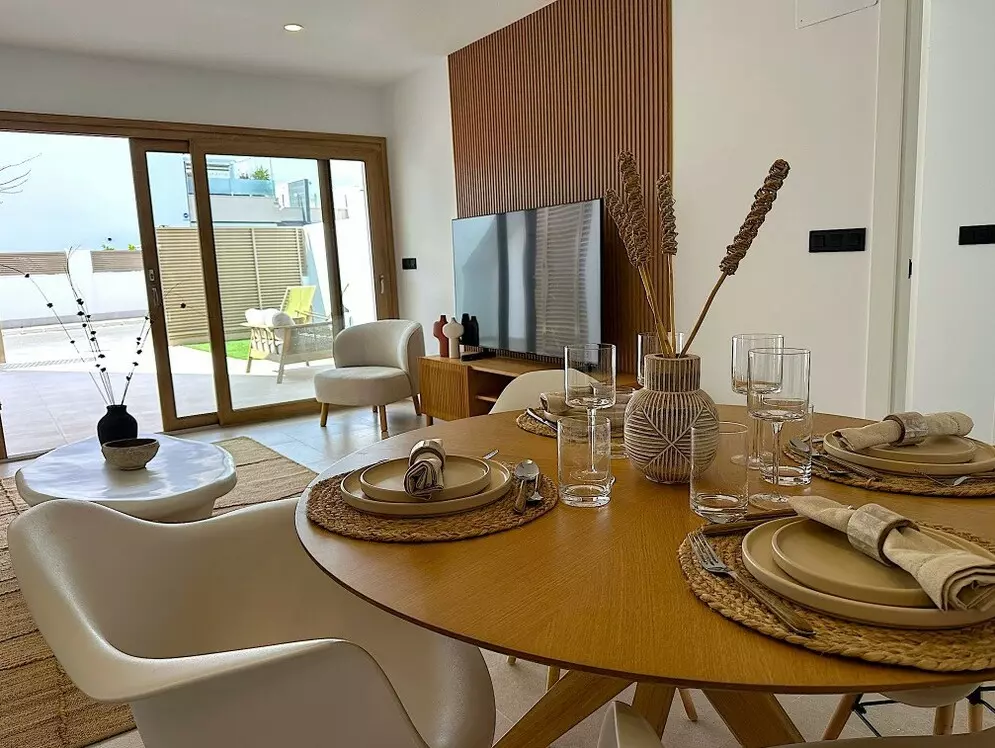 3-bedroom Villa In Pilar De La Horadada, Spain (104 M²)