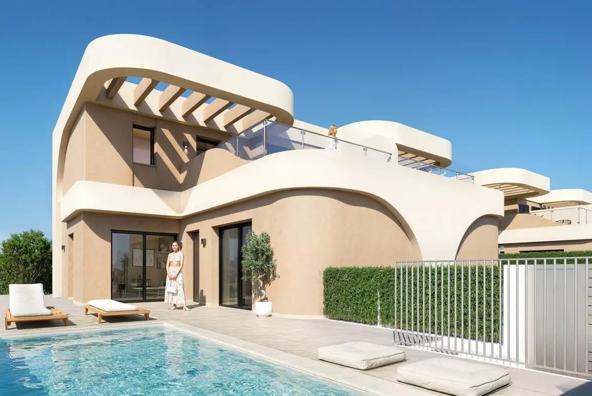 3-bedroom Villa In Daya Nueva, Spain (109 M²)