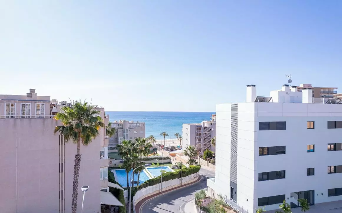 3-bedroom Apartment In El Campello, Spain (71 M²)