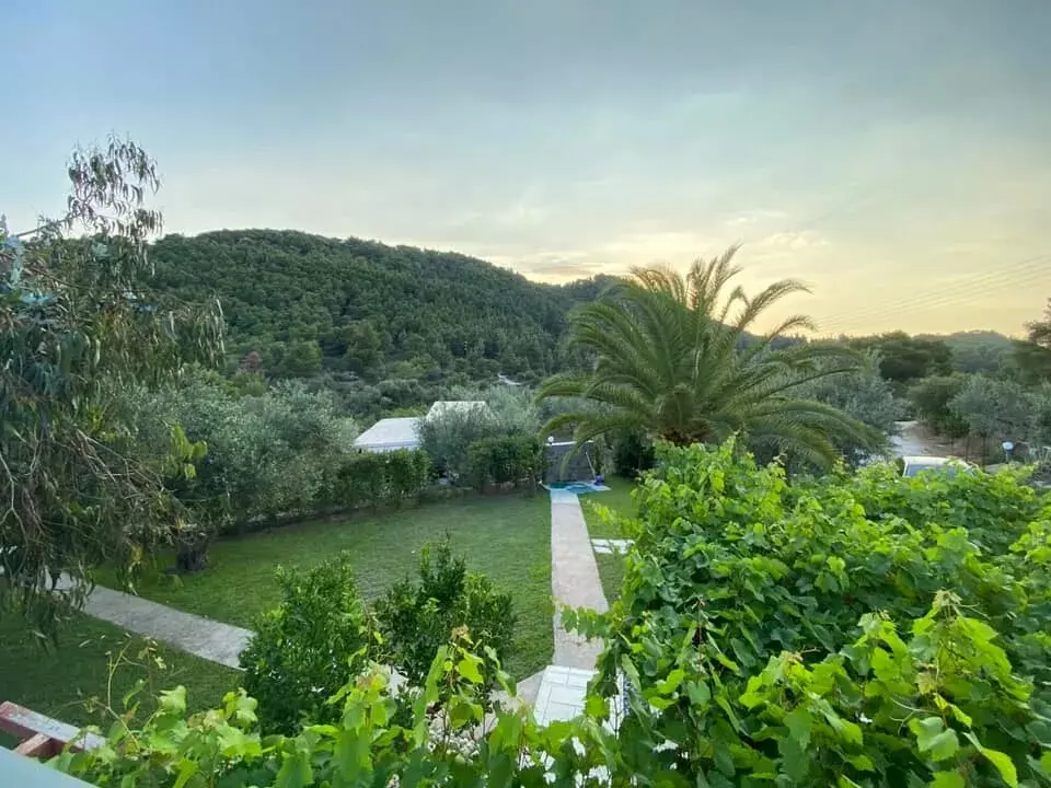 Detached House In Sithonia, Greece (126 M²)