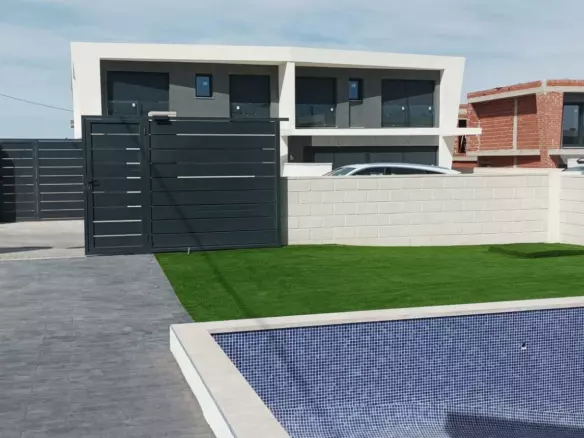 3-bedroom Terraced House In Gran Alacant, Spain (107 M²)