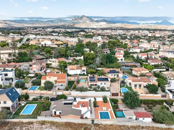 3-bedroom Villa In Mutxamel, Spain