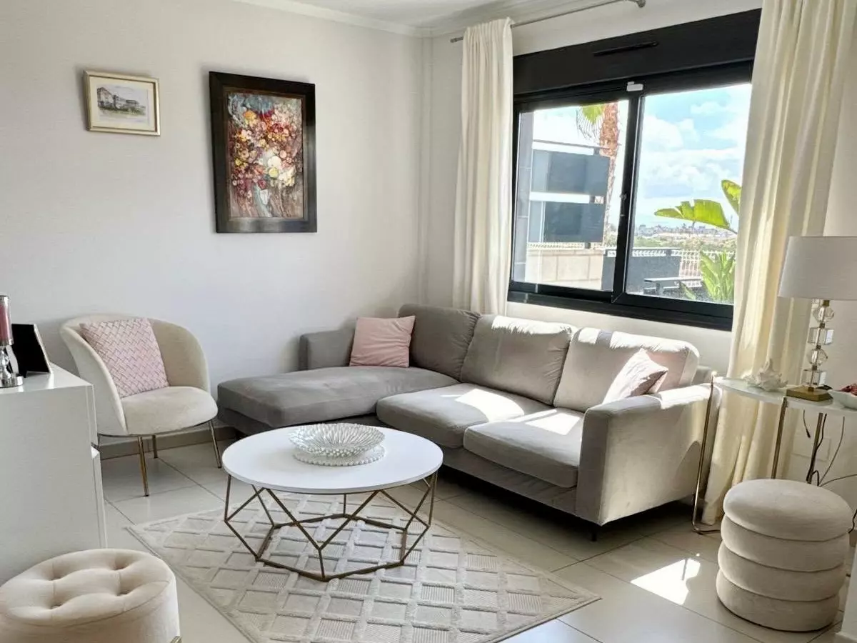 3-bedroom Duplex In Orihuela Costa, Spain (185 M²)
