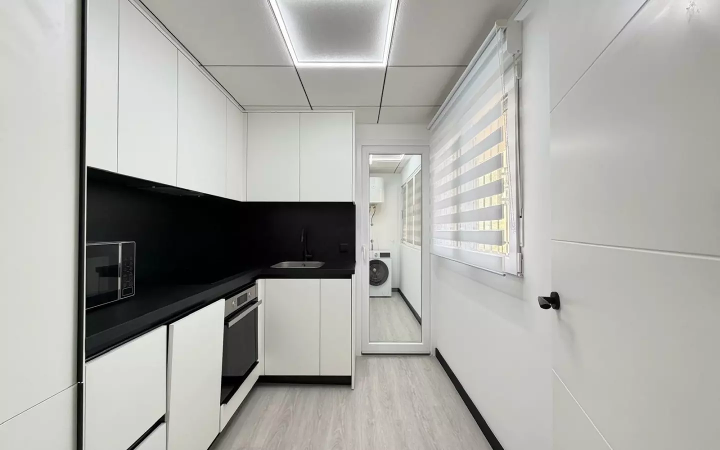 2-bedroom Apartment In Torrevieja, Spain (68 M²)