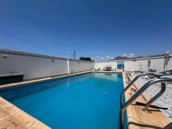 3-bedroom Country House In Orihuela, Spain (280 M²)