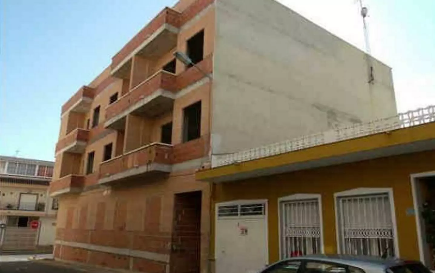 Property In Los Montesinos, Spain (1.965 M²)