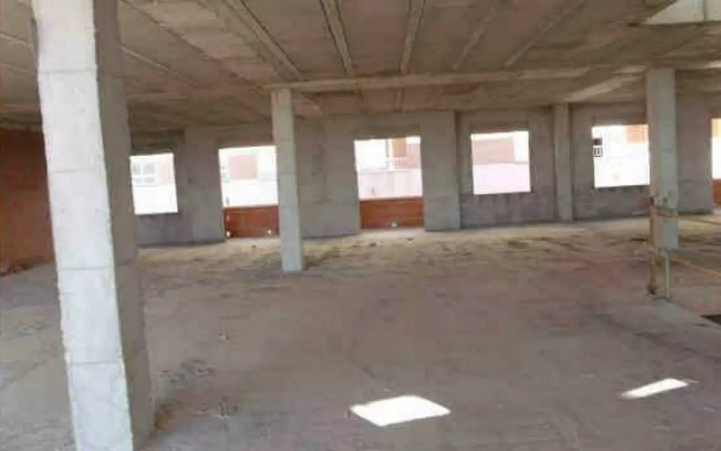 Property In Los Montesinos, Spain (1.965 M²)