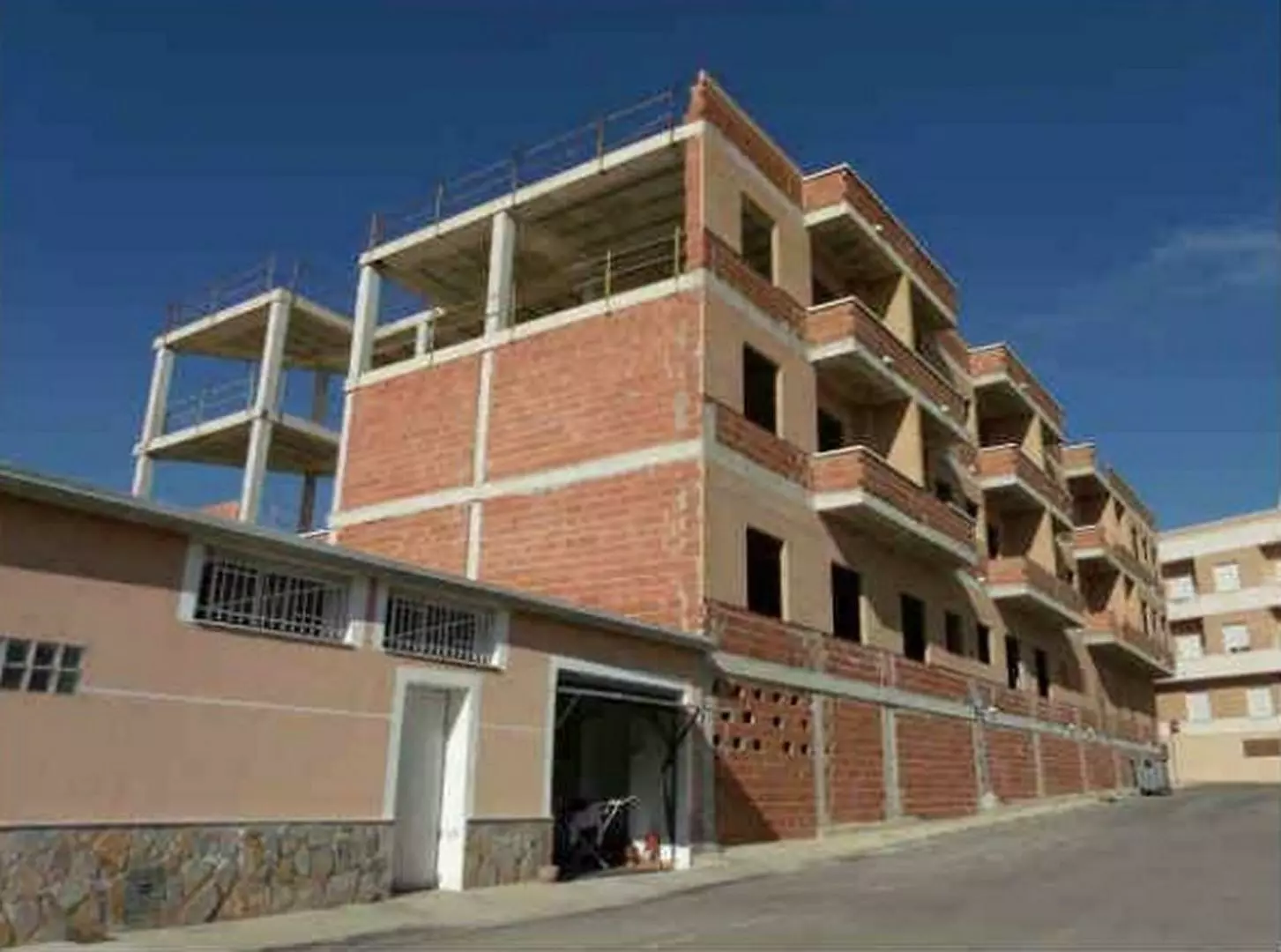 Property In Los Montesinos, Spain (1.965 M²)