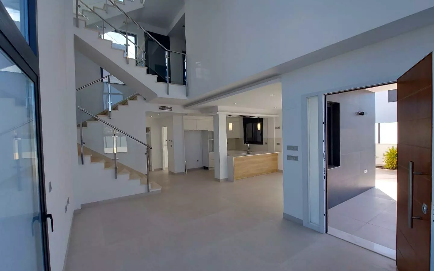 3-bedroom Villa In Torrevieja, Spain (190 M²)