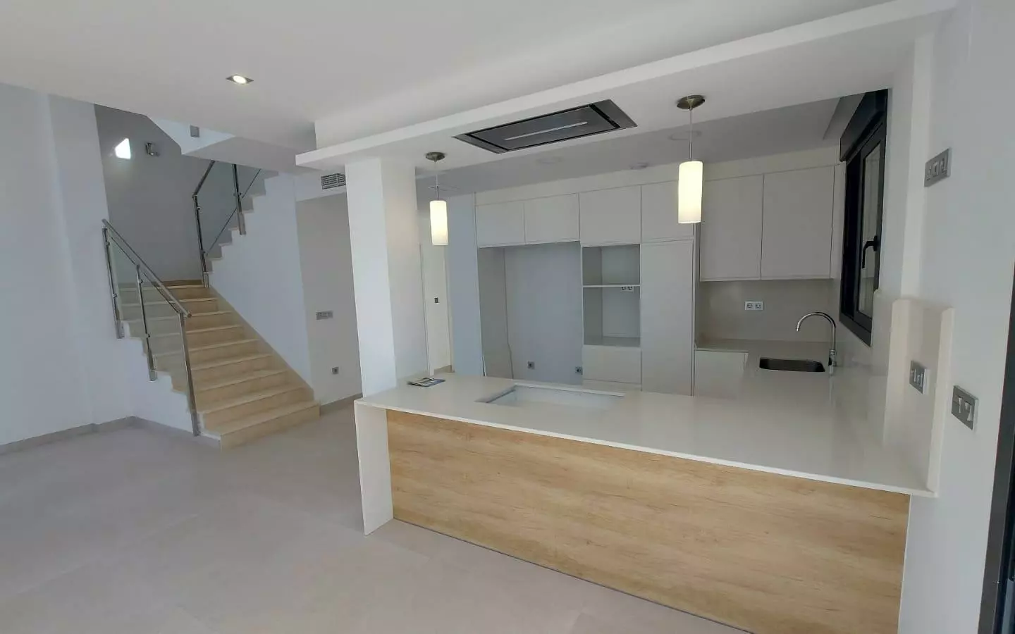 3-bedroom Villa In Torrevieja, Spain (190 M²)