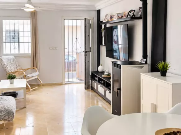 4-bedroom Villa In Almoradi, Spain (210 M²)