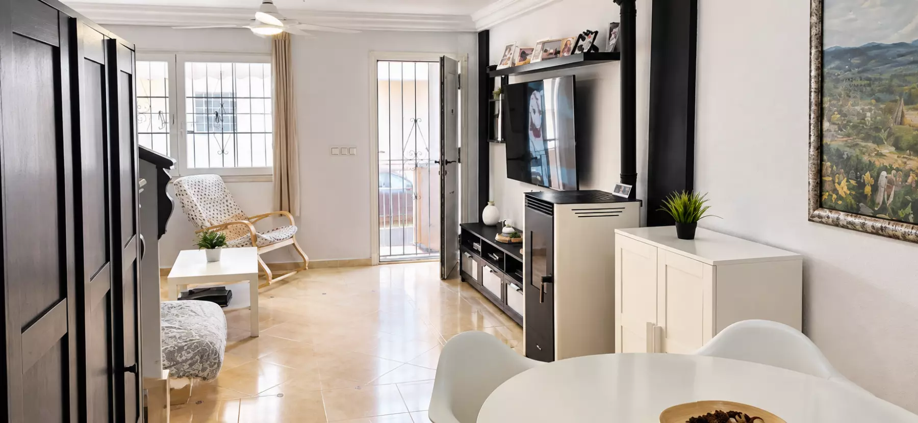 4-bedroom Villa In Almoradi, Spain (210 M²)