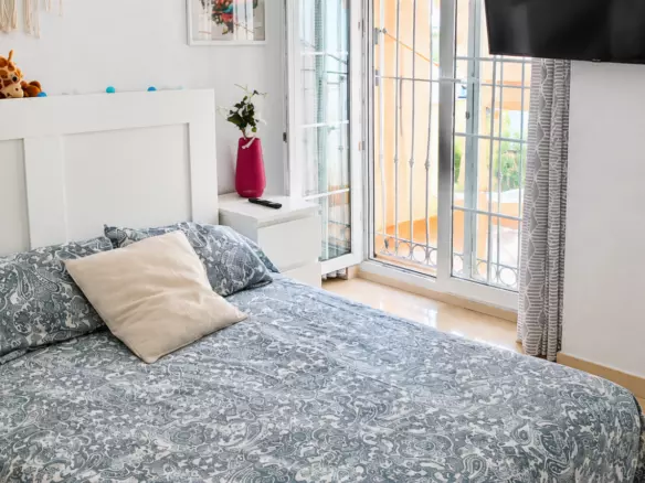 4-bedroom Villa In Almoradi, Spain (210 M²)