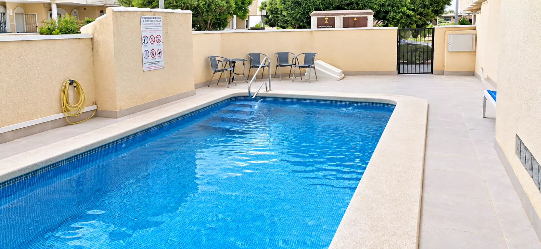 4-bedroom Villa In Almoradi, Spain (210 M²)