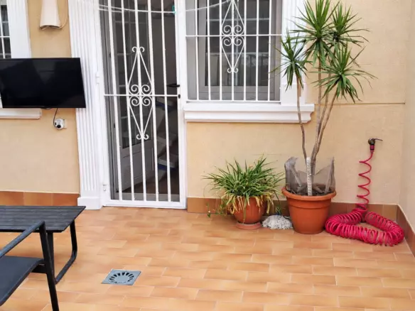 4-bedroom Villa In Almoradi, Spain (210 M²)