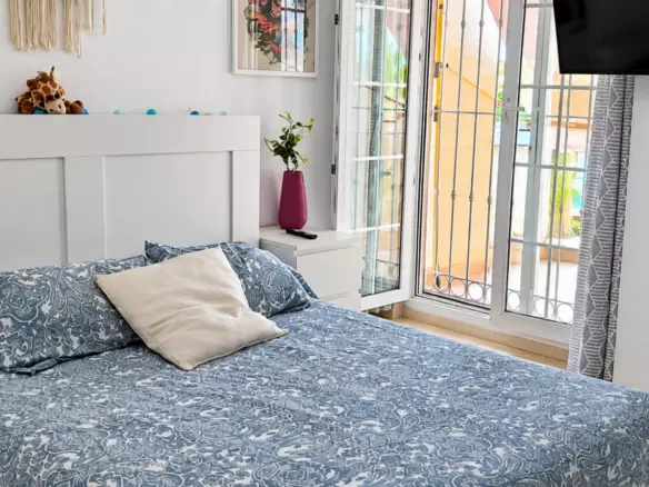 4-bedroom Villa In Almoradi, Spain (210 M²)