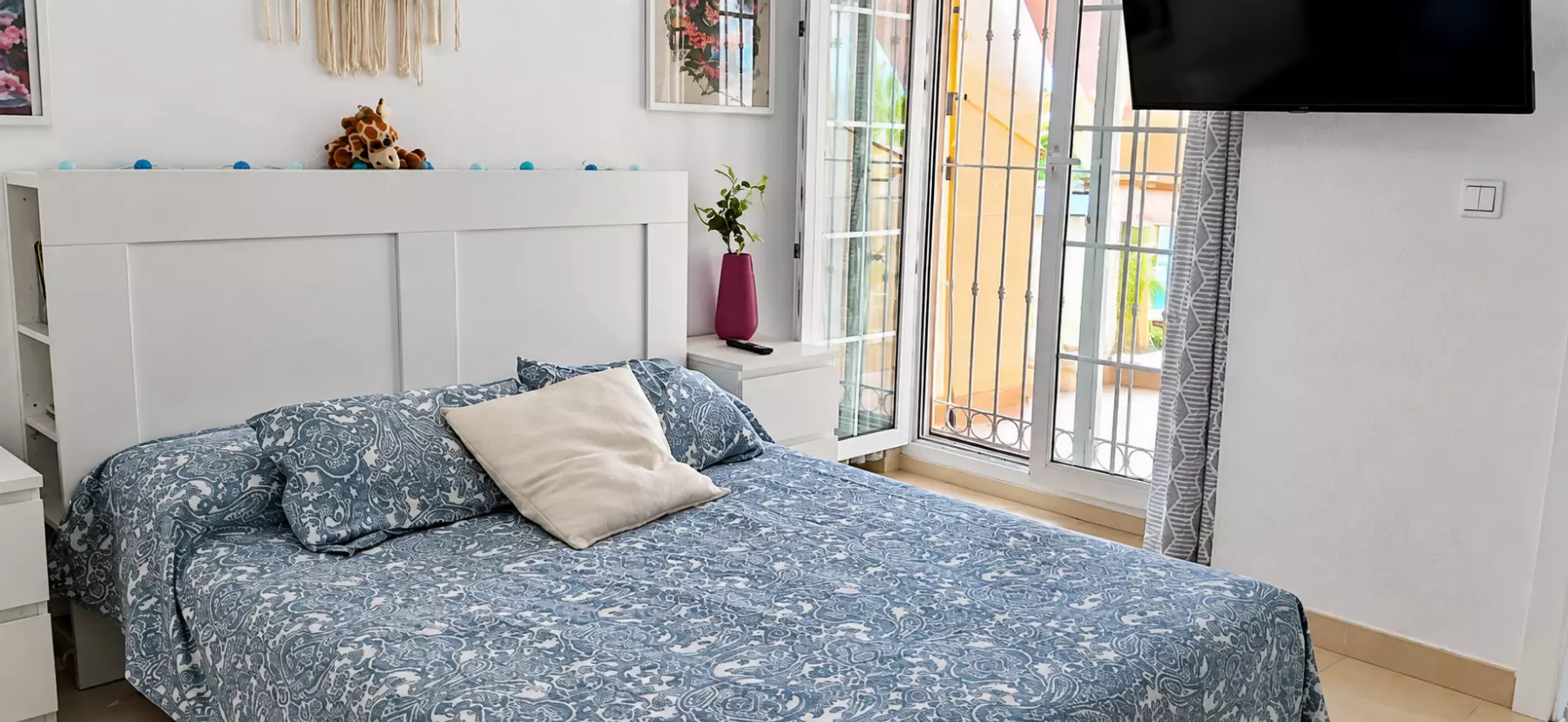 4-bedroom Villa In Almoradi, Spain (210 M²)