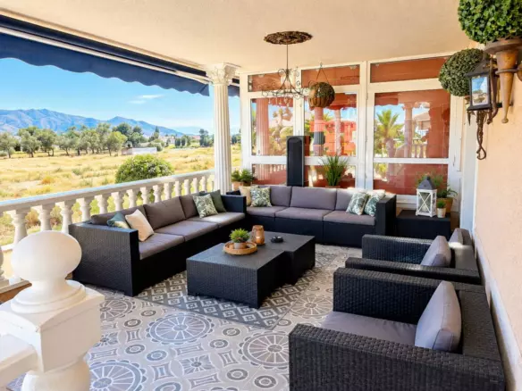 4-bedroom Villa In Benferri, Spain (265 M²)