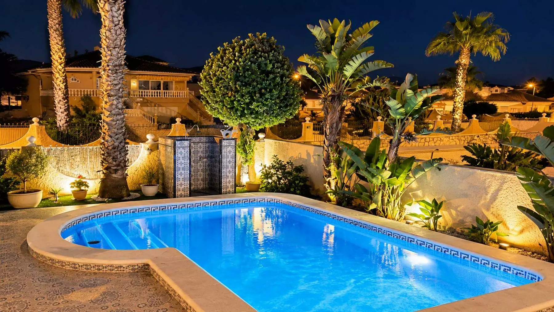 4-bedroom Villa In Benferri, Spain (265 M²)