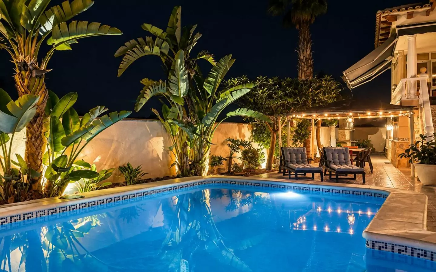 4-bedroom Villa In Benferri, Spain (265 M²)