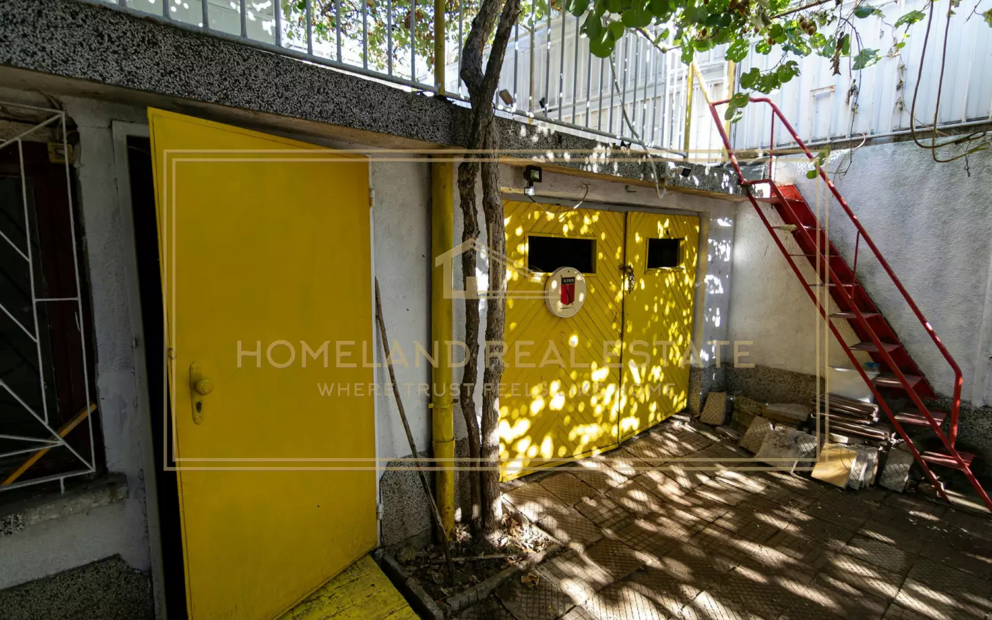 Exclusive Full House Floor With Private Yard, Garage & Revenue Potential | Karshiyaka, Plovdiv
