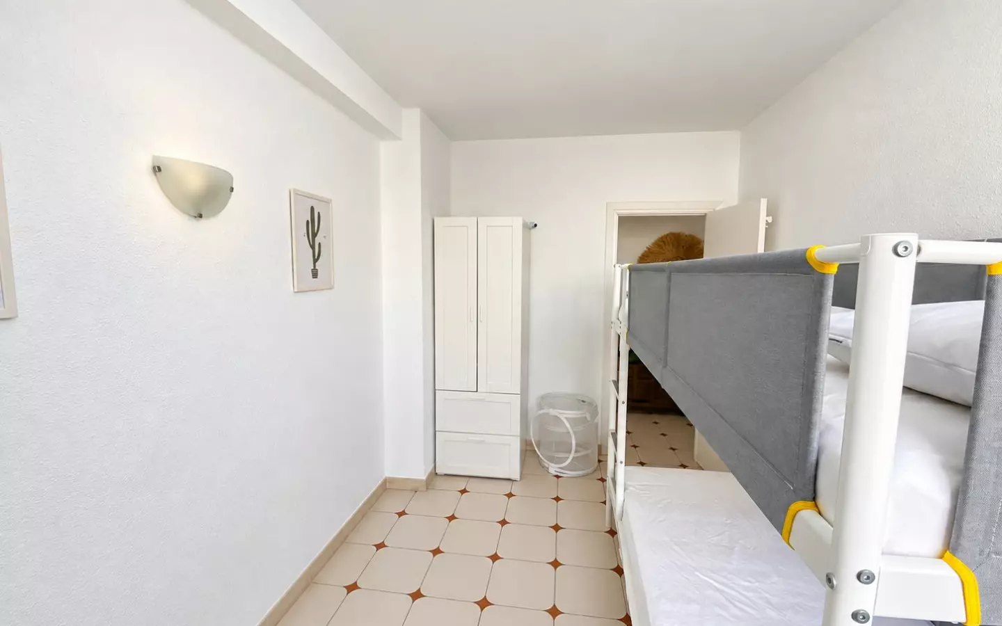 3-bedroom Apartment In Jávea, Spain (80 M²)