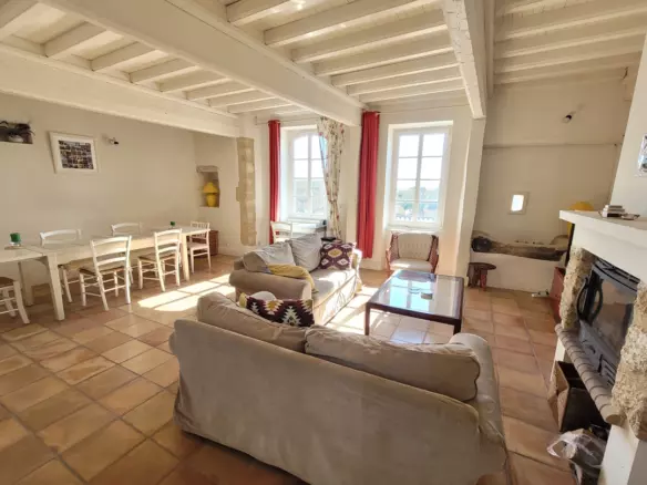 3-bedroom House In Magalas, France (165 M²)