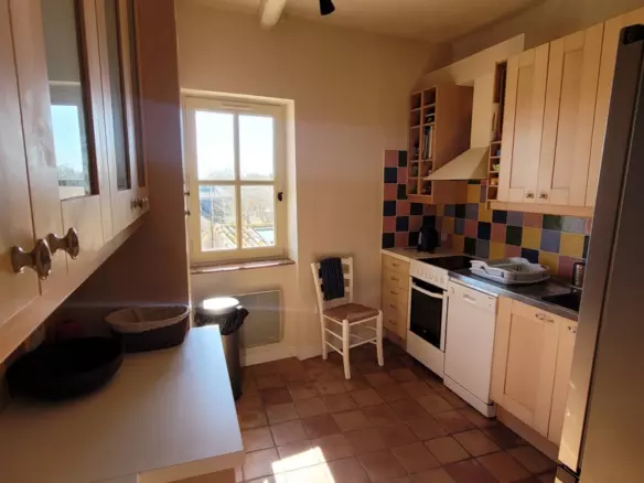 3-bedroom House In Magalas, France (165 M²)