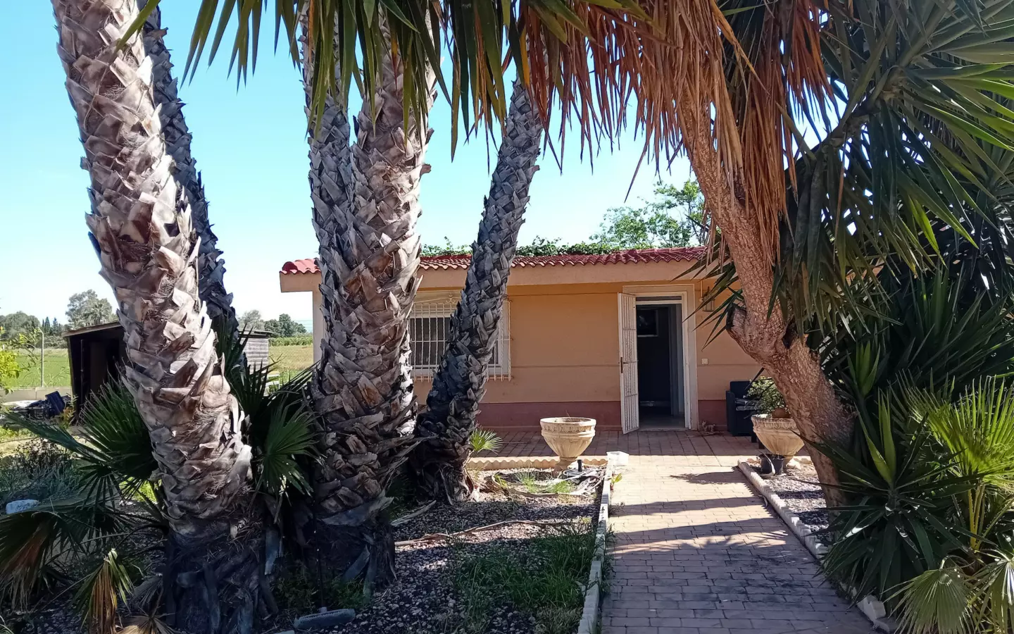 4-bedroom Villa In Dolores, Spain (240 M²)