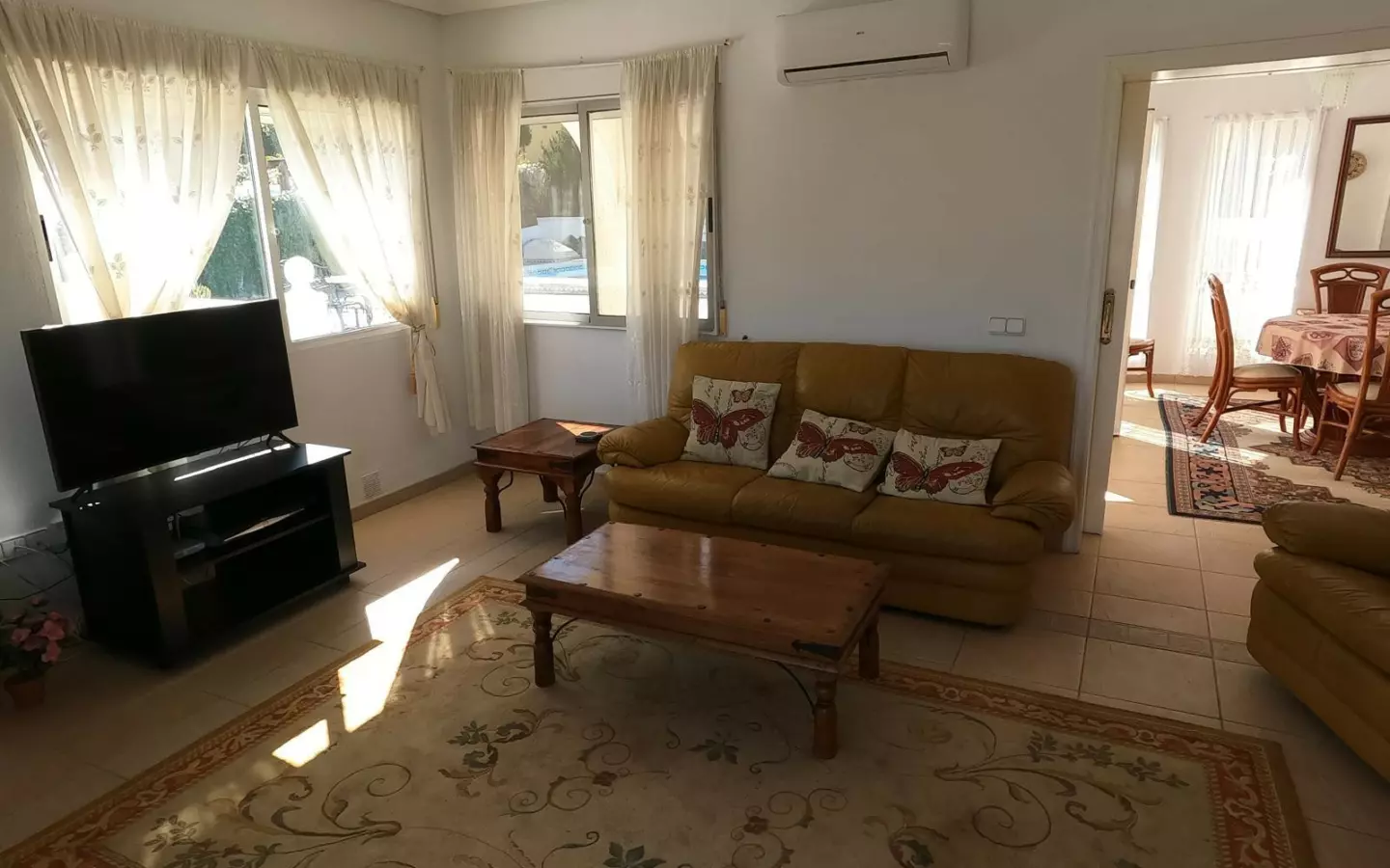 4-bedroom Villa In Algorfa, Spain (254 M²)