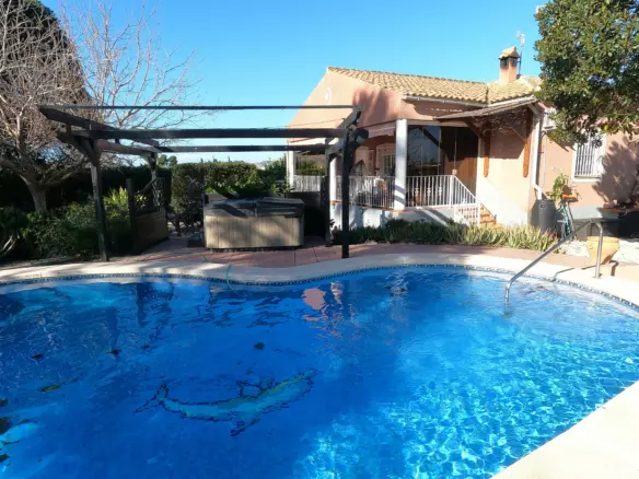 3-bedroom Country House In Orihuela, Spain (110 M²)