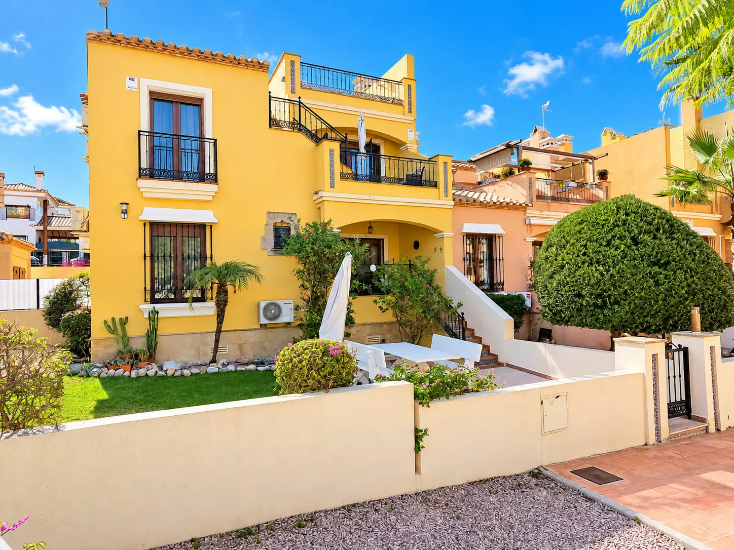 i-852cbc 2-bedroom Apartment In Algorfa, Spain (65 M²)