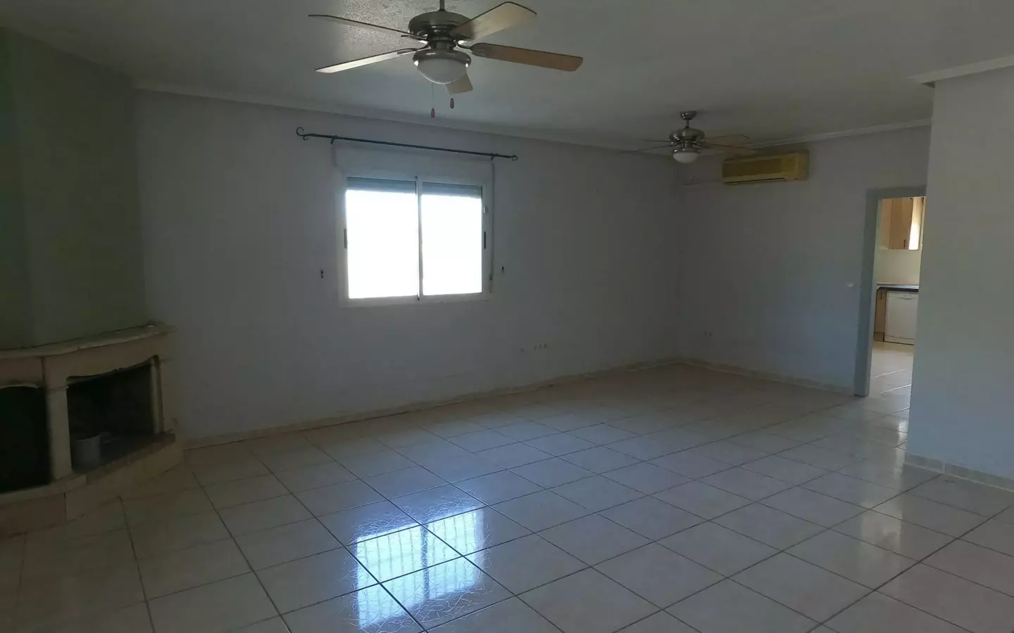 4-bedroom Villa In Dolores, Spain (240 M²)