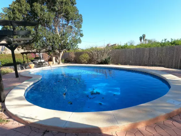 3-bedroom Country House In Orihuela, Spain (110 M²)
