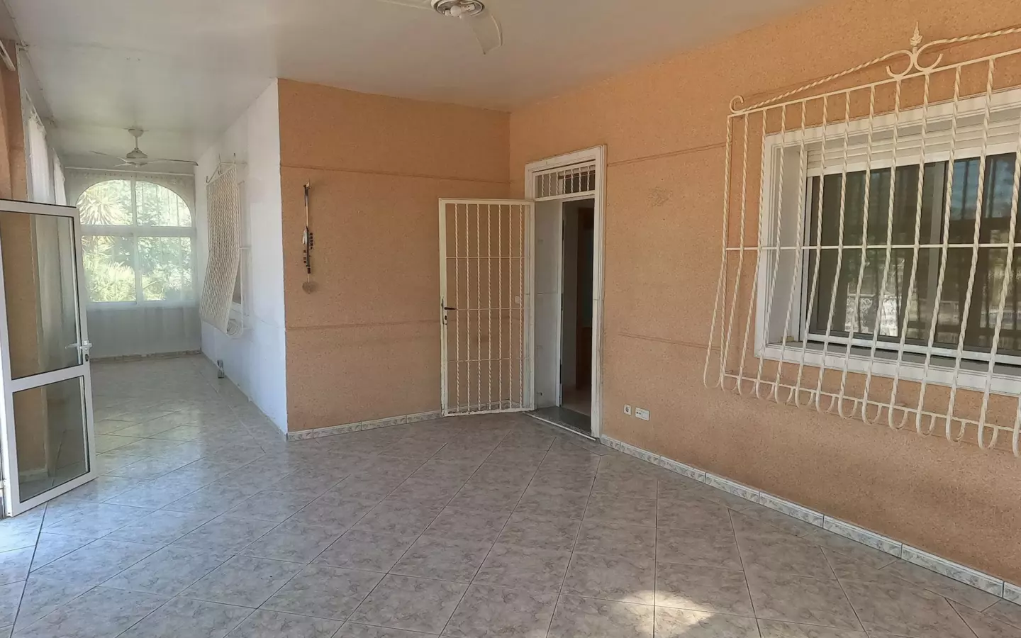 4-bedroom Villa In Dolores, Spain (240 M²)